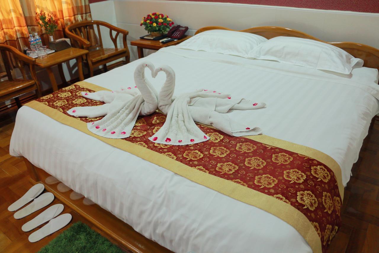 Hotel Shwe Pyi Tan Mandalay Exteriér fotografie