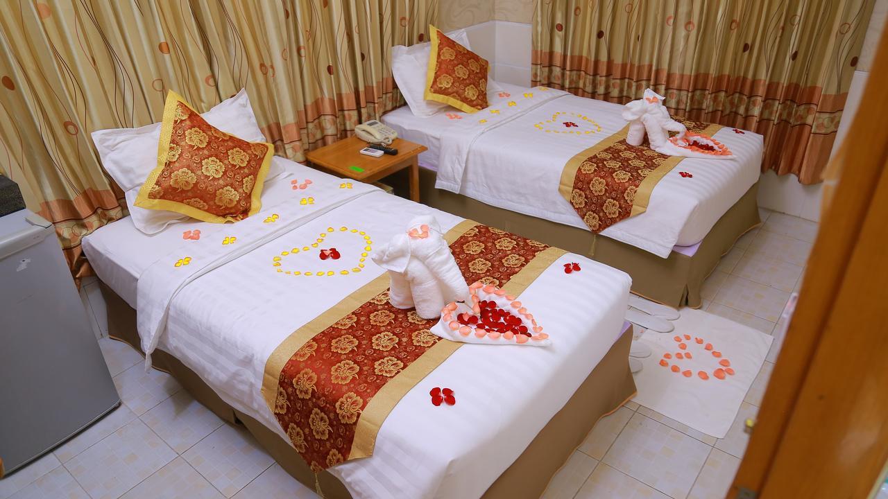 Hotel Shwe Pyi Tan Mandalay Exteriér fotografie