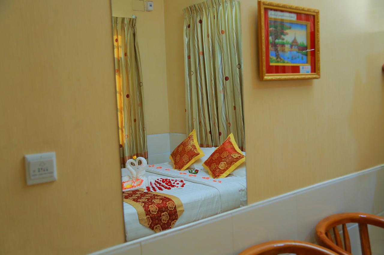 Hotel Shwe Pyi Tan Mandalay Exteriér fotografie