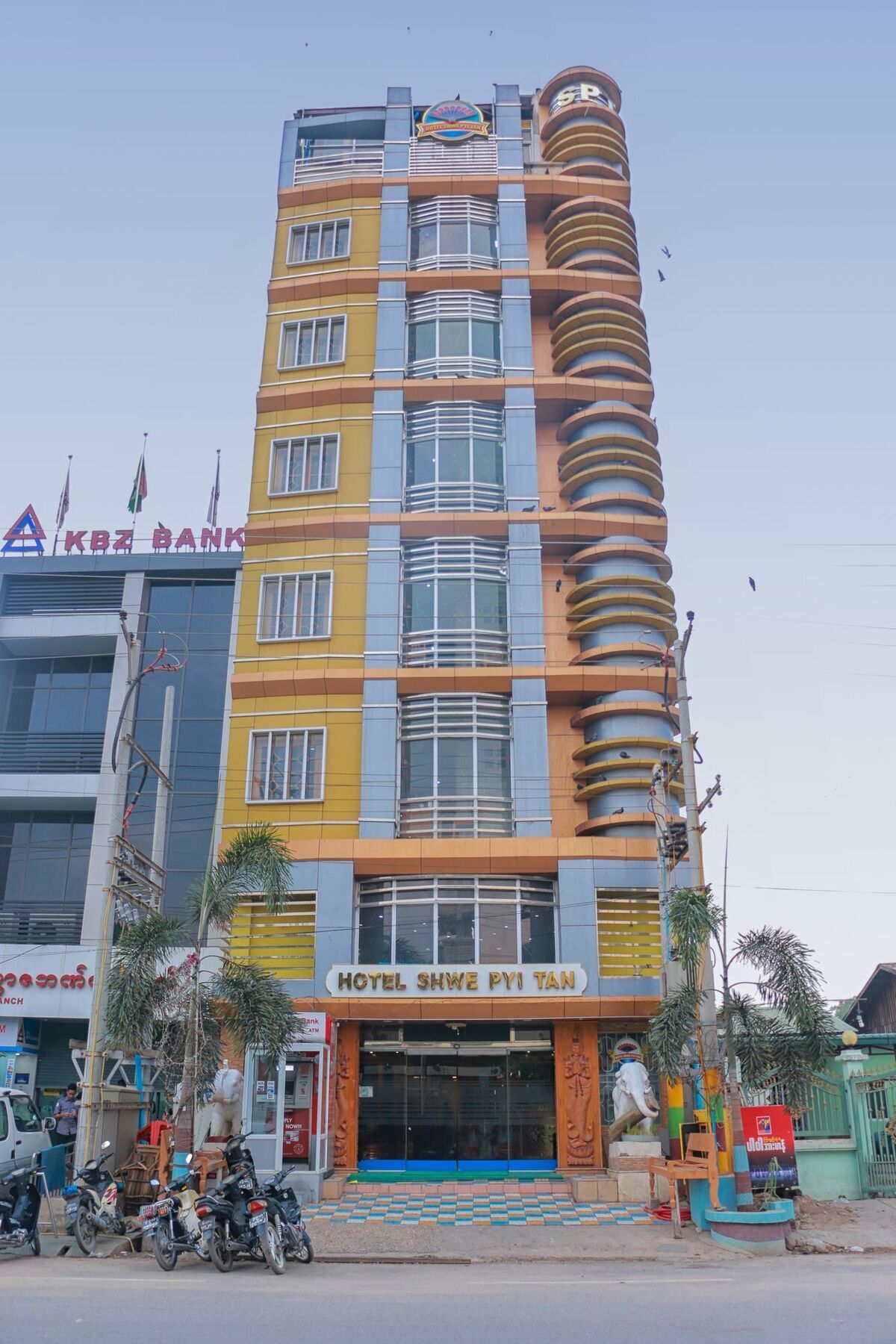 Hotel Shwe Pyi Tan Mandalay Exteriér fotografie